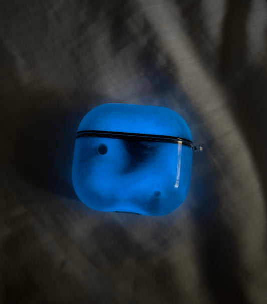 Glowing AirPods 4 case Blue